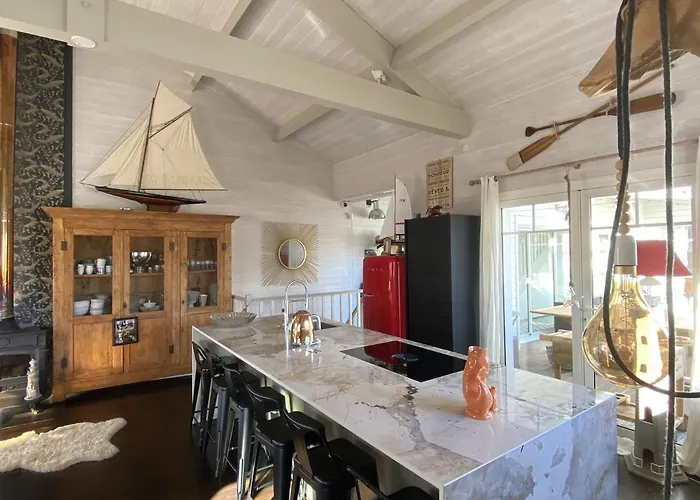 Boisee Avec Piscine Et Jardin, Proche Commerces Et Plage, Wifi Inclus A - Fr-1-374-55 *